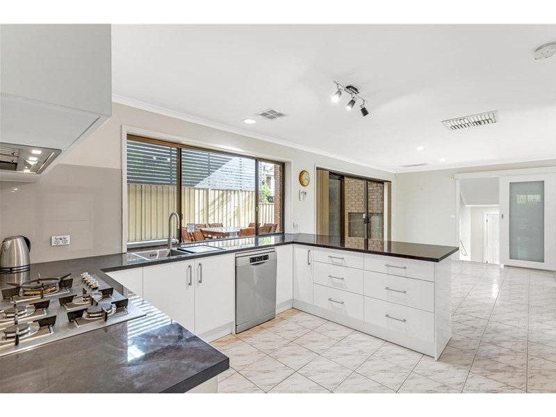 33 Baldwin Crescent, Wynn Vale SA 5127