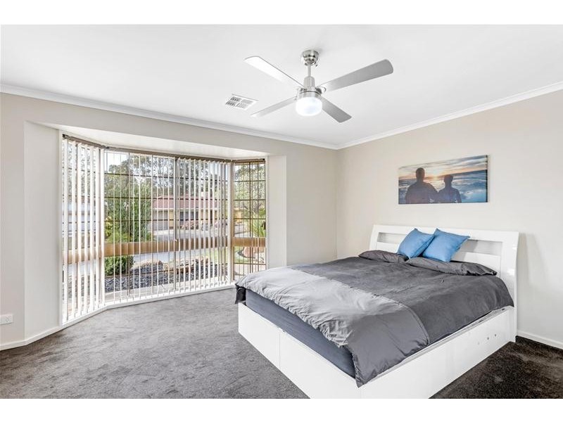 33 Baldwin Crescent, Wynn Vale SA 5127