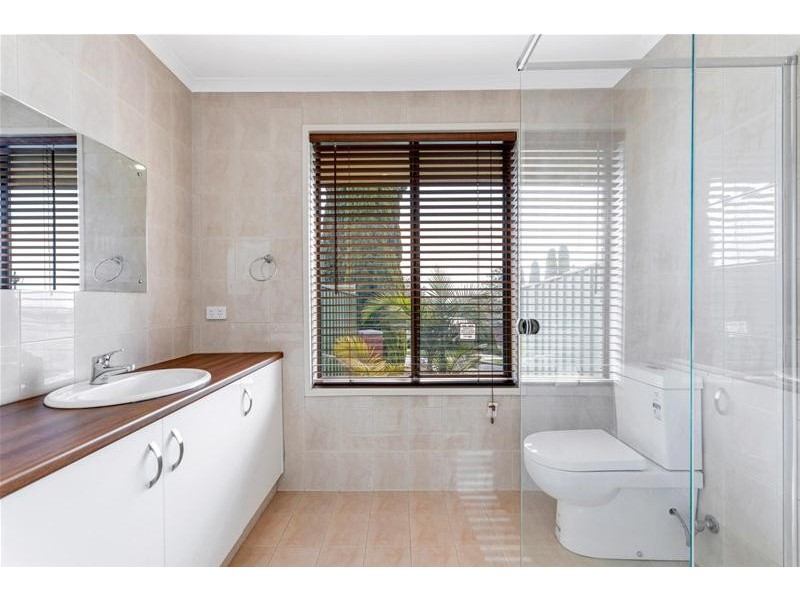 33 Baldwin Crescent, Wynn Vale SA 5127