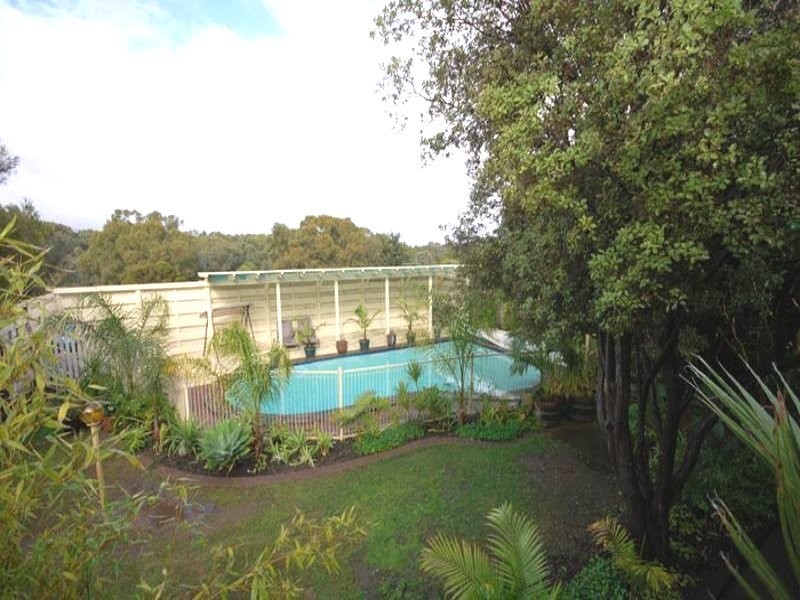 27 Edinburgh Road, Modbury SA 5092