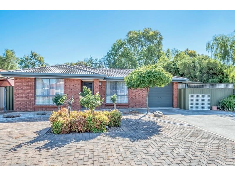 15 Deacon Court, Paralowie SA 5108