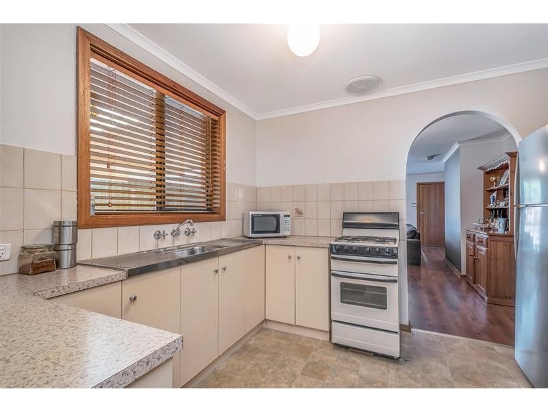 15 Deacon Court, Paralowie SA 5108