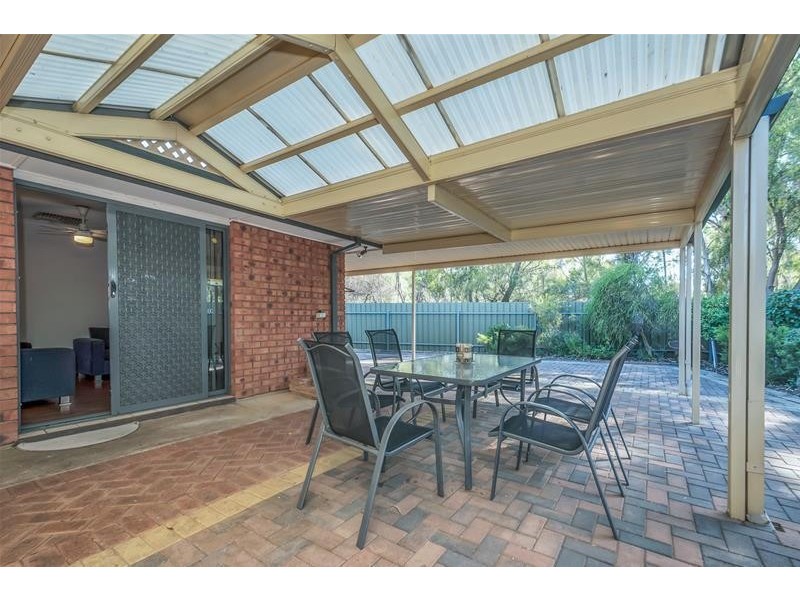 15 Deacon Court, Paralowie SA 5108