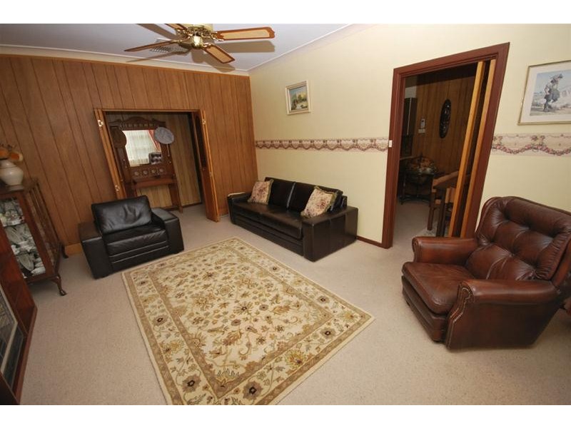 35 Rialto Avenue, Para Hills SA 5096