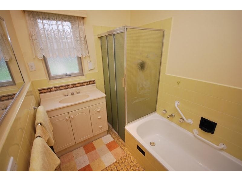 35 Rialto Avenue, Para Hills SA 5096