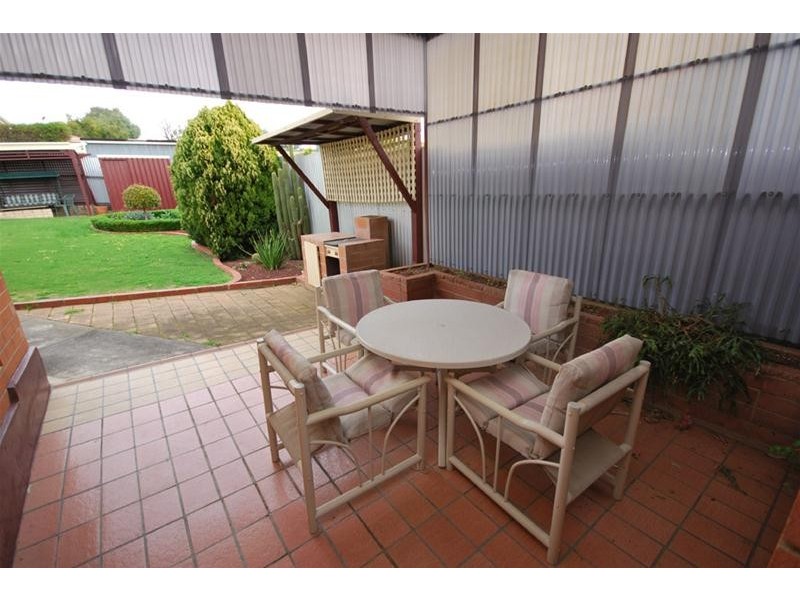 35 Rialto Avenue, Para Hills SA 5096