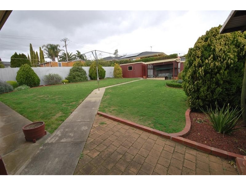 35 Rialto Avenue, Para Hills SA 5096