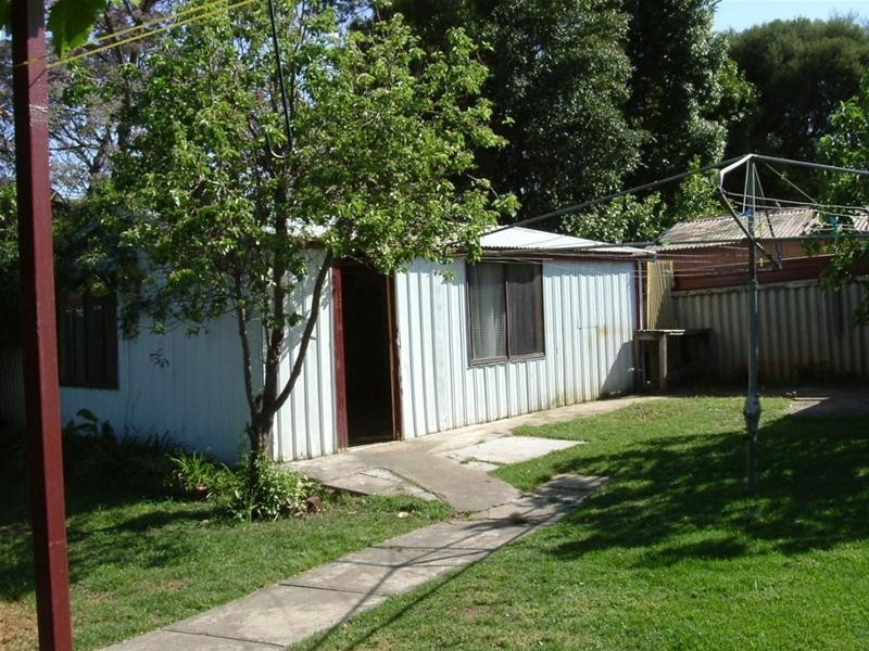 82 Tasman Avenue, Gilles Plains SA 5086