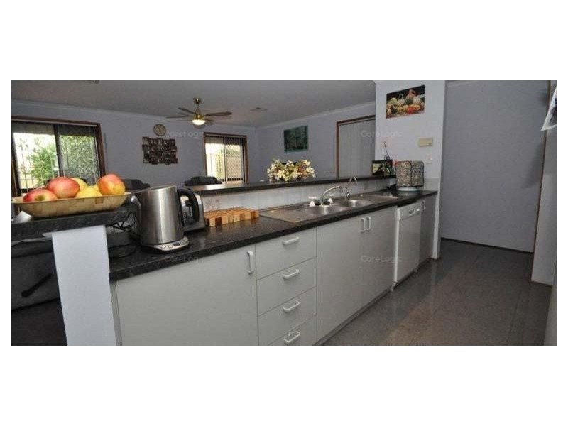 16 Bredford Grove, Andrews Farm SA 5114