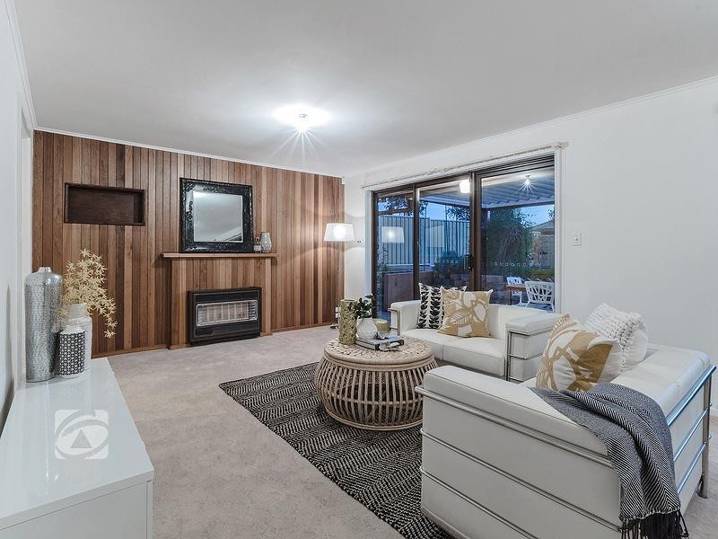 33 De Castella Avenue, Wynn Vale SA 5127