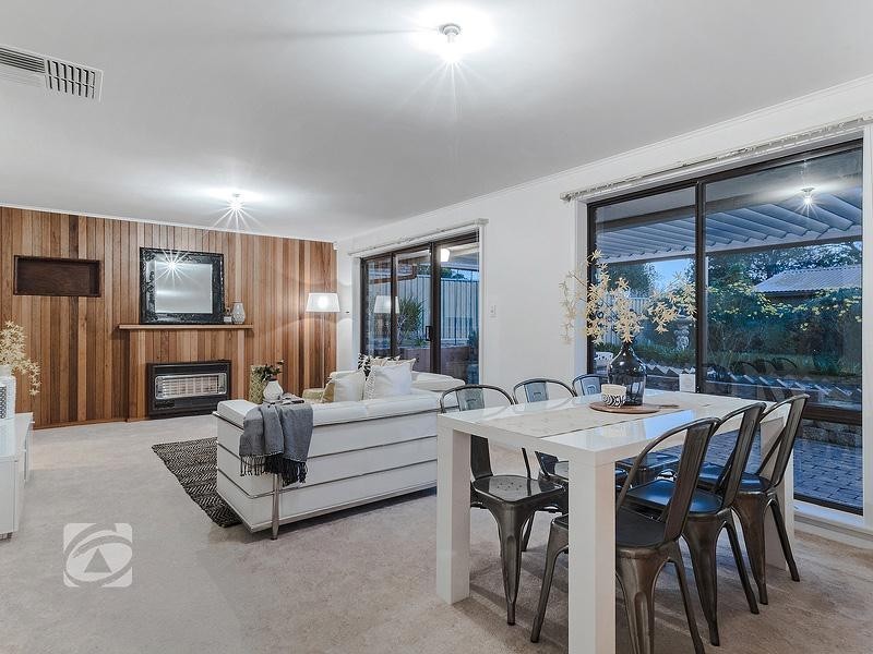 33 De Castella Avenue, Wynn Vale SA 5127