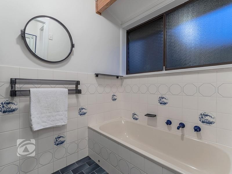 33 De Castella Avenue, Wynn Vale SA 5127