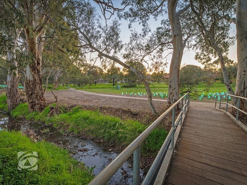 33 De Castella Avenue, Wynn Vale SA 5127