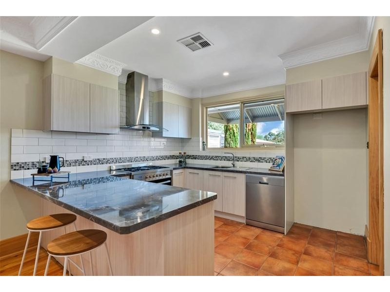 10 Karri Drive, Dernancourt SA 5075