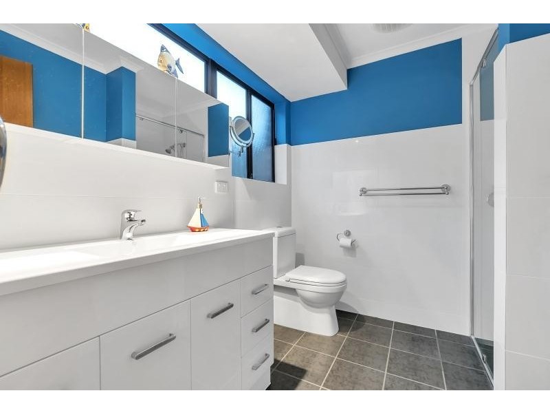 33 Vaucluse Drive, Happy Valley SA 5159