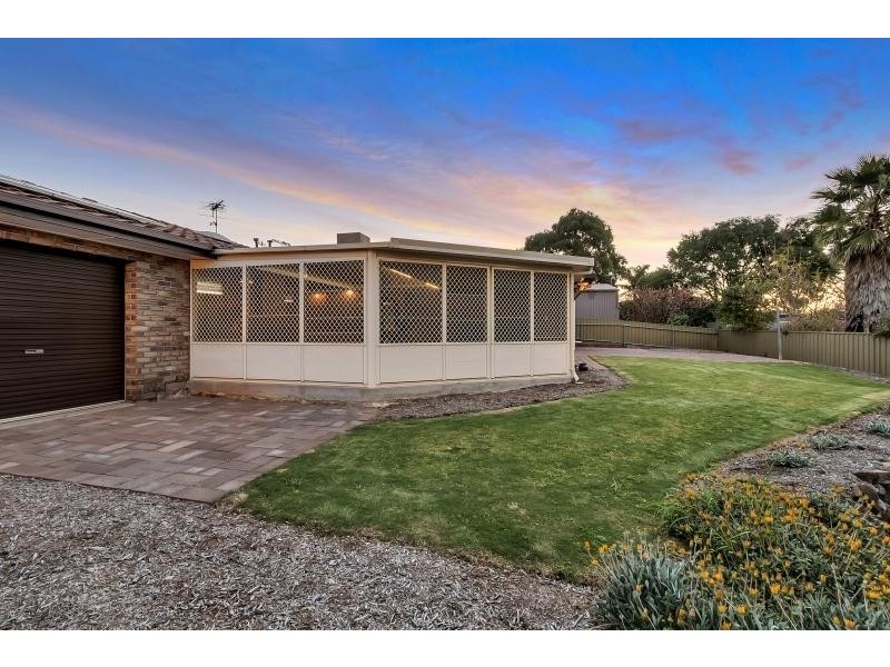 33 Vaucluse Drive, Happy Valley SA 5159