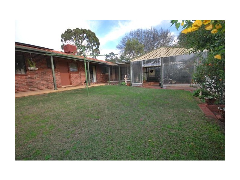 40 Minnamurra Drive, Redwood Park SA 5097