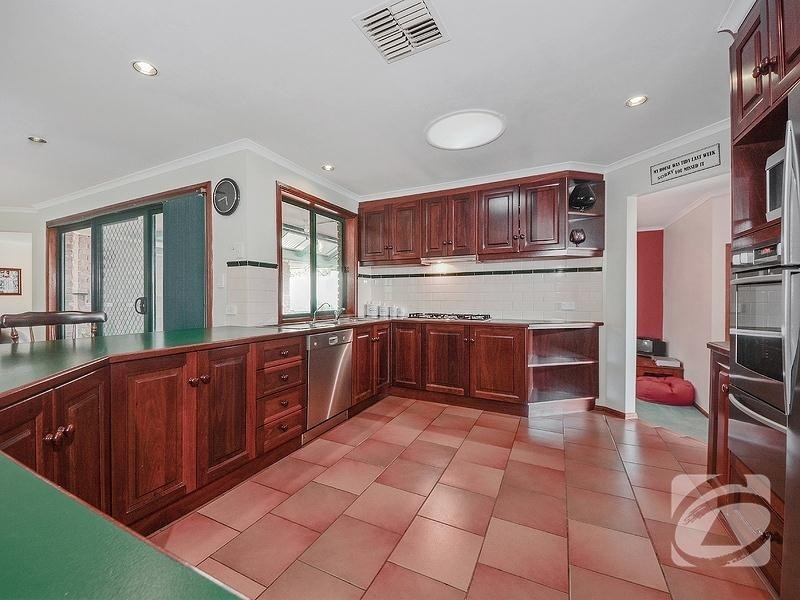 21 Taworri Road, Fairview Park SA 5126