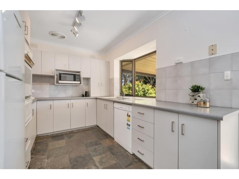 8 Mistletoe Terrace, Tea Tree Gully SA 5091