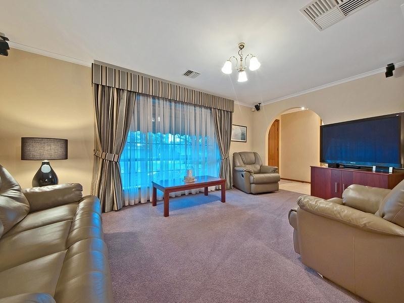 11 Mary Jane Court, Modbury Heights SA 5092