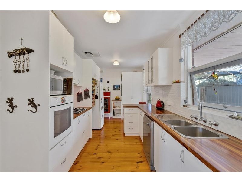 3 Brown Crescent, St Agnes SA 5097