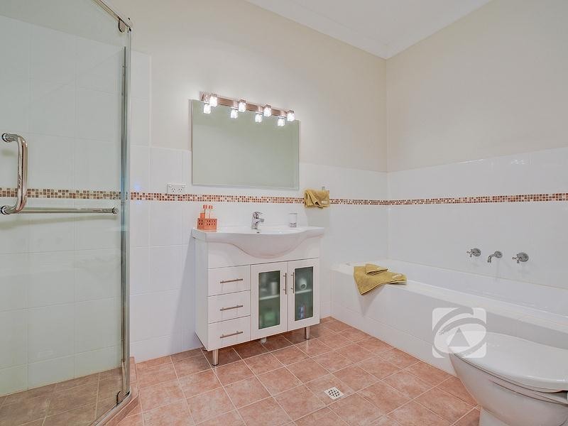 11 Bartlett Court, Golden Grove SA 5125