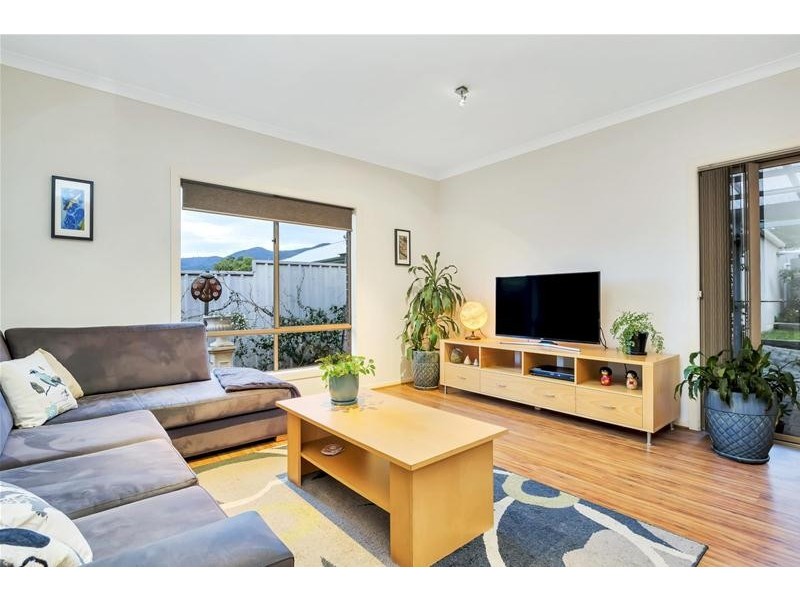 7 Nicola Court, Paradise SA 5075