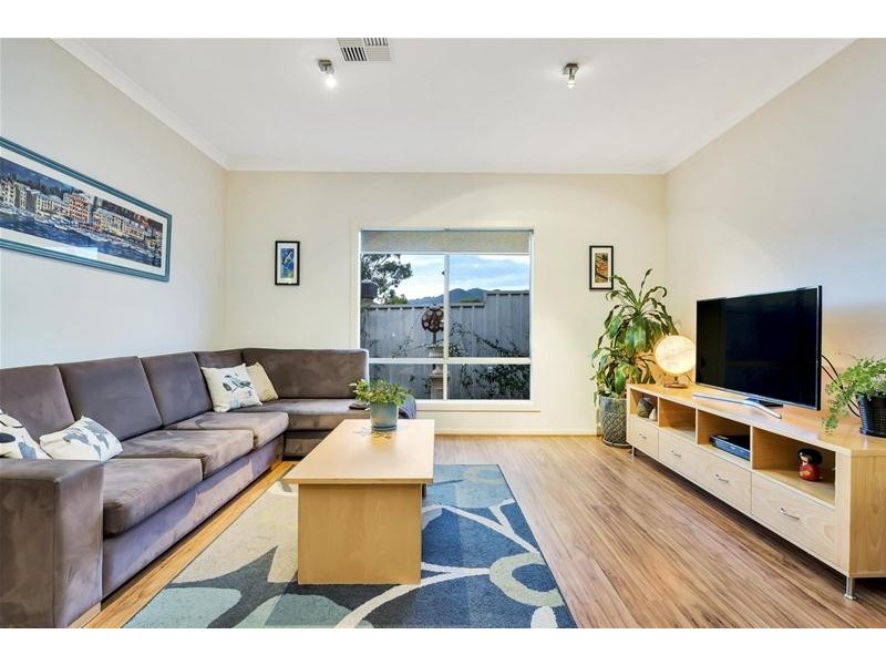 7 Nicola Court, Paradise SA 5075