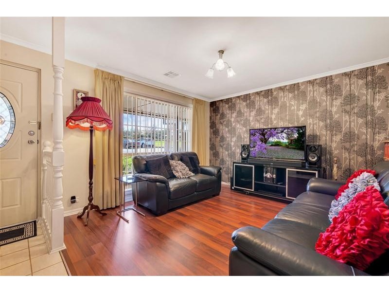 8 Howell Place, Wynn Vale SA 5127