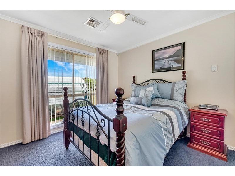 8 Howell Place, Wynn Vale SA 5127