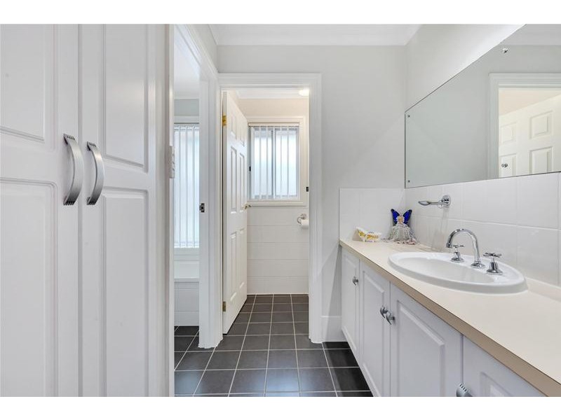 8 Howell Place, Wynn Vale SA 5127