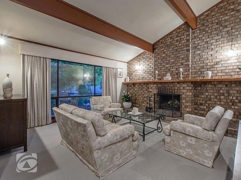 26 Eaglehawk Road, Modbury Heights SA 5092