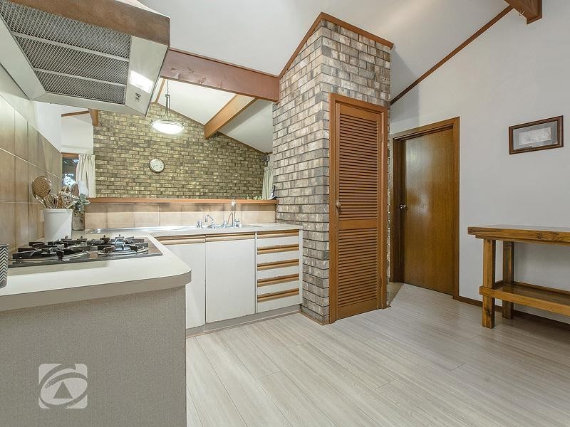 26 Eaglehawk Road, Modbury Heights SA 5092