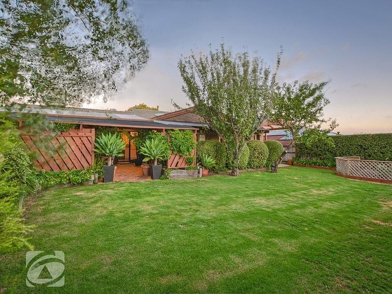 26 Eaglehawk Road, Modbury Heights SA 5092