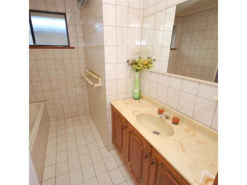 42 Coleman Avenue, Redwood Park SA 5097