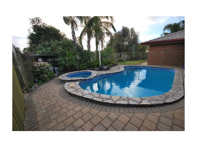 42 Coleman Avenue, Redwood Park SA 5097