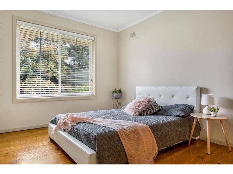 11 Sharon Road, Ridgehaven SA 5097