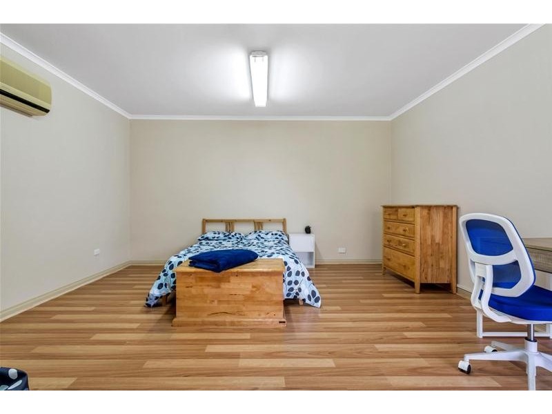 11 Sharon Road, Ridgehaven SA 5097