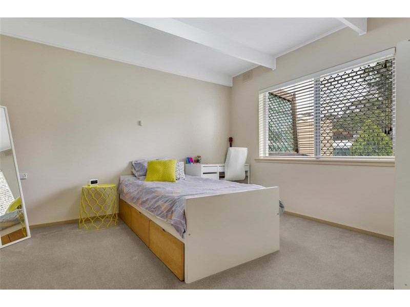 11 Sharon Road, Ridgehaven SA 5097