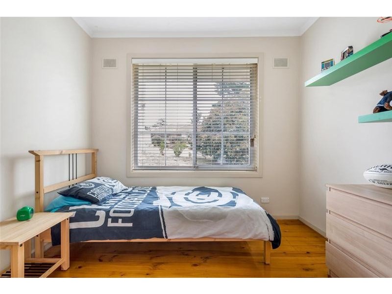 11 Sharon Road, Ridgehaven SA 5097