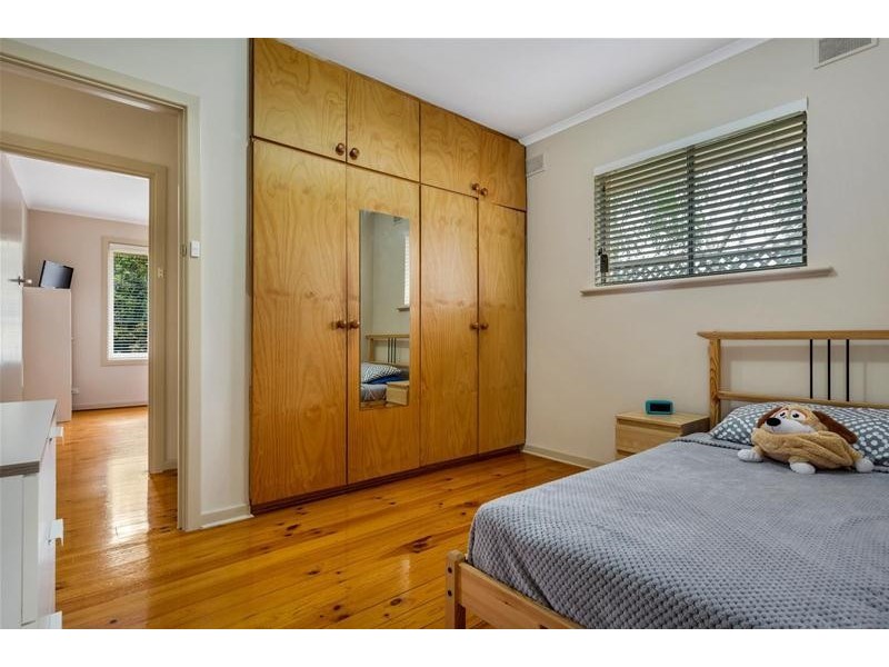 11 Sharon Road, Ridgehaven SA 5097