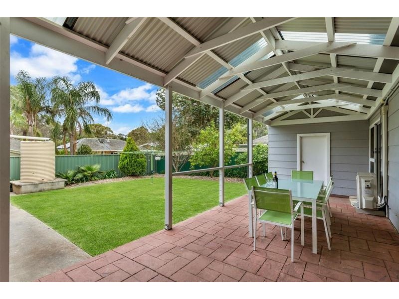 11 Sharon Road, Ridgehaven SA 5097