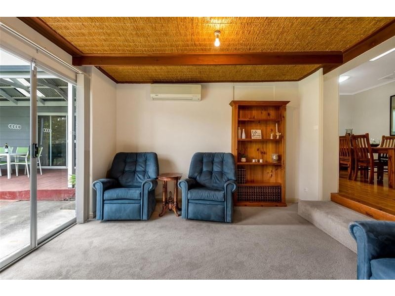 11 Sharon Road, Ridgehaven SA 5097