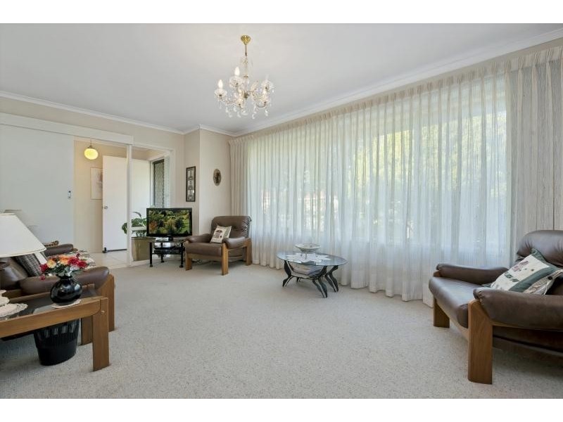 13 Tarana Road, Hope Valley SA 5090