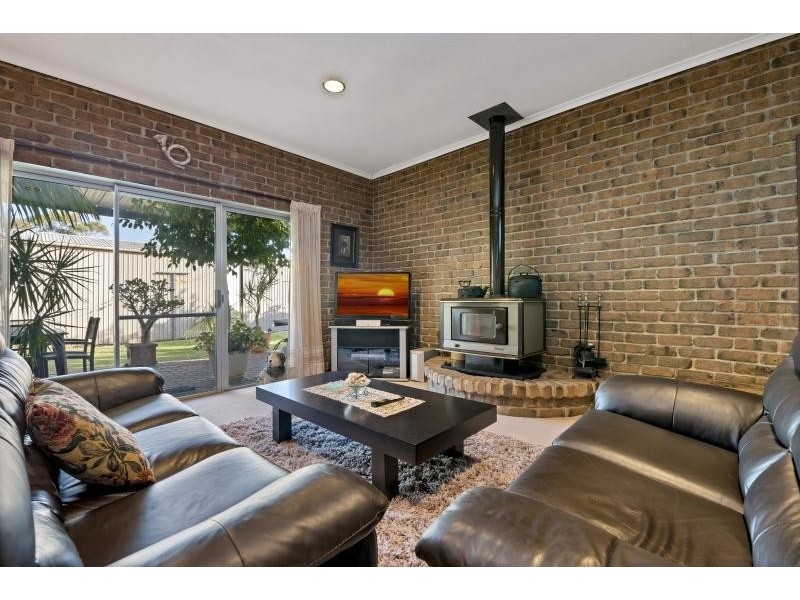 13 Tarana Road, Hope Valley SA 5090