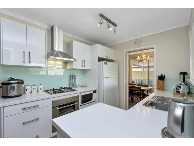 13 Tarana Road, Hope Valley SA 5090