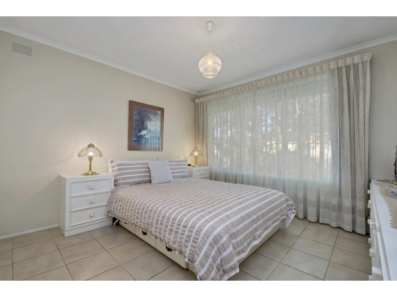 13 Tarana Road, Hope Valley SA 5090