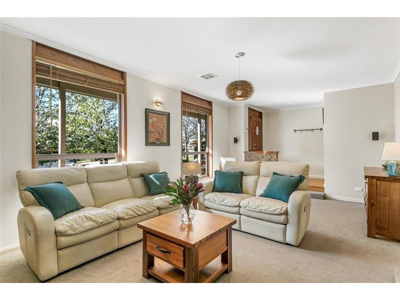 4 Rehn Court, Redwood Park SA 5097