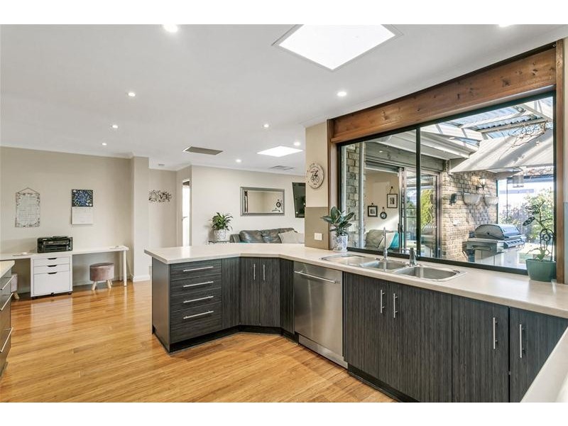 4 Rehn Court, Redwood Park SA 5097