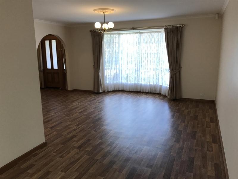 9 Greenvale Court, Wynn Vale SA 5127